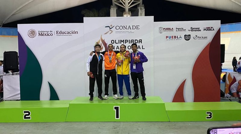 Chihuahua conquista dos medallas de bronce en Luchas Asociadas